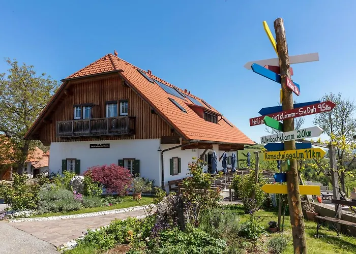 Gästezimmer&Buschenschank mit Weingut Hack-Gebell