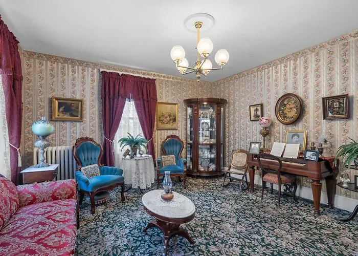 Bed and Breakfast Lizzie Borden House Fall River