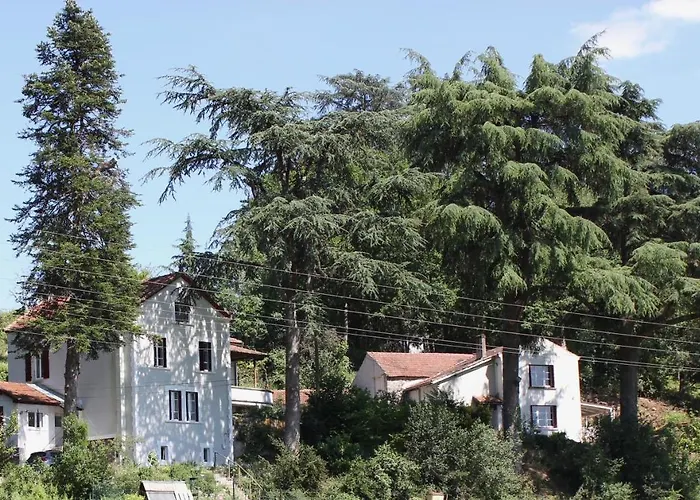 Castel Rouge