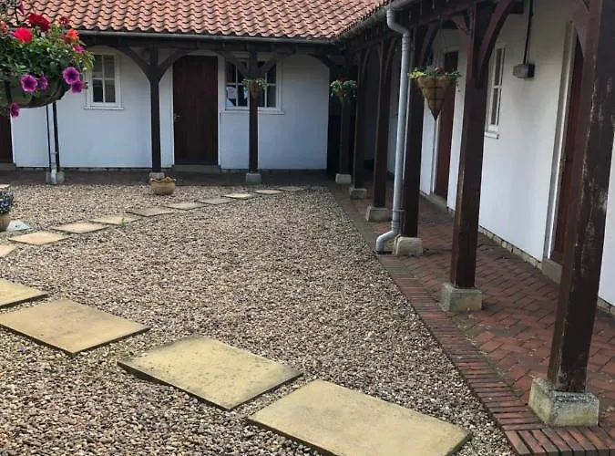 Oakrooms