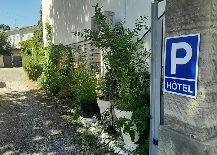 hôtel la tour des fées