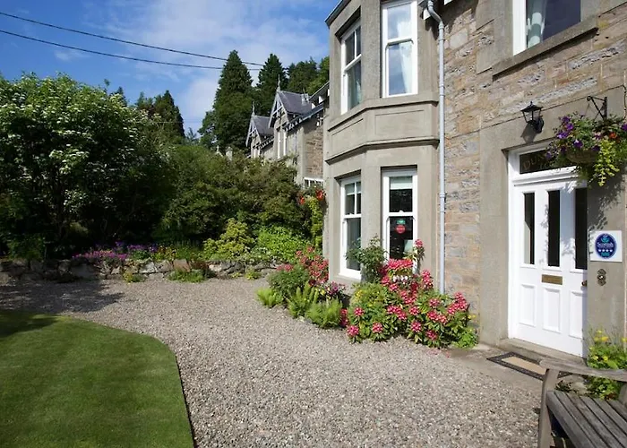 Dunmurray Lodge Guesthouse And Loft Apartment
