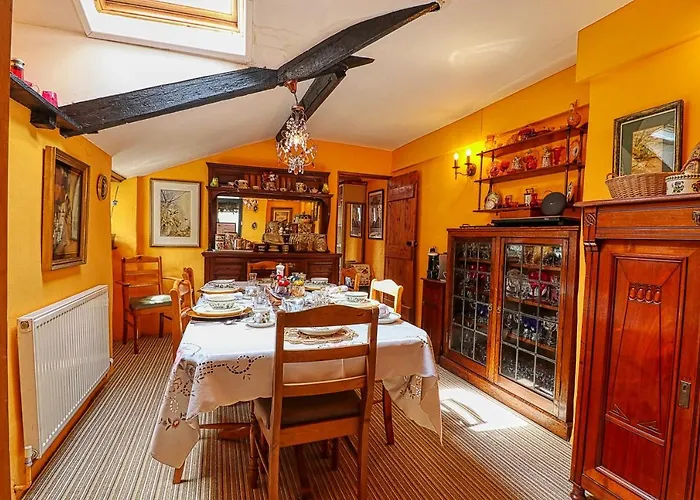 The Old Bookshop Bed and Breakfast Williton