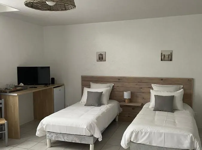 Les trois cèdres