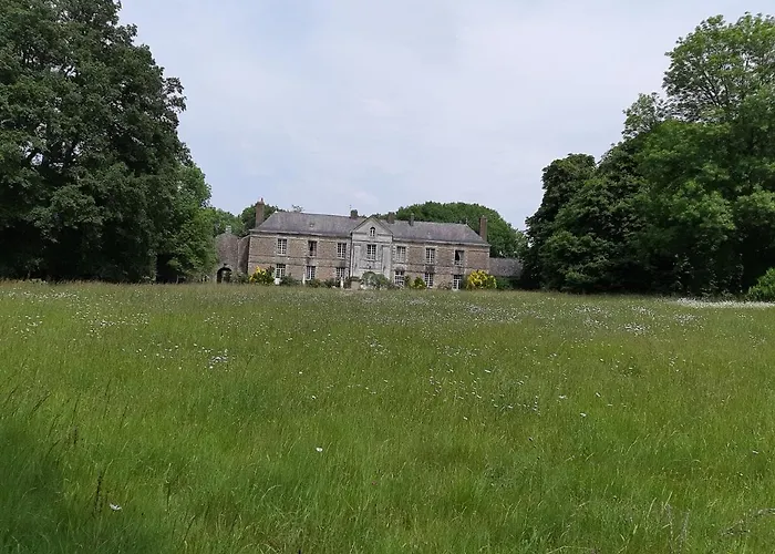 Chateau De Pont-Sal Plougoumelen