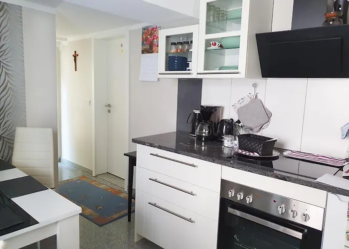 Monteur-Fremdenzimmer - Petit Quartier Merenberg