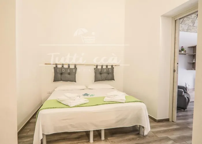 Tutti Cca Airport Rooms Terrasini