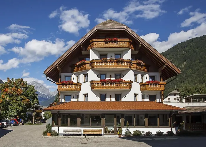 Schmalzlhof Hotel & Apartments