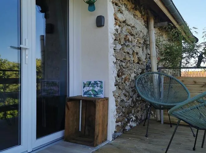Bed and Breakfast La bulle suspendue à Bassevelle