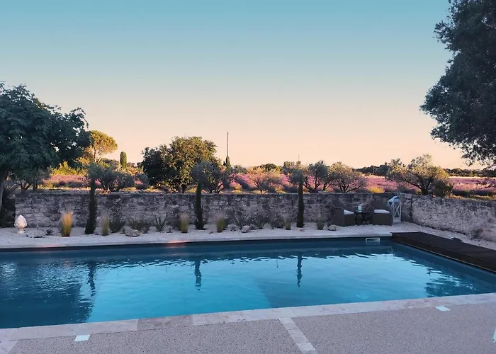 Les Champs De Provence Bed and Breakfast La Baume-de-Transit