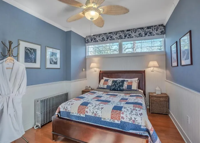 Solomons Victorian Inn