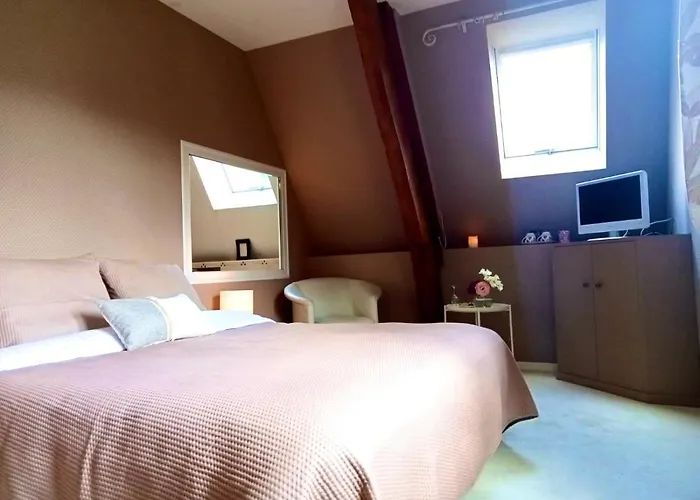 Le Vieux Pressoir Bed and Breakfast Pont-Évêque