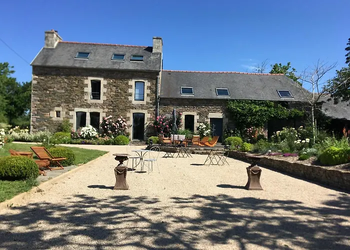 Demeure du Porzou, chambres d'hôtes de charme dans demeure d'exception, parc paysager, spa, massages, proche Paimpol, classé 4 épis Yvias