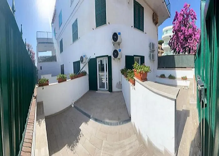 Riviera Albachiara Anzio B&B