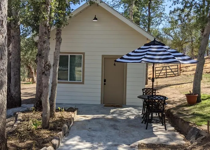 Clingan'S Junction Cottage #4