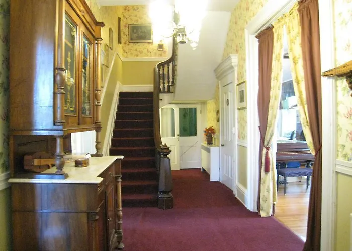 Allegheny Street Bed & Breakfast