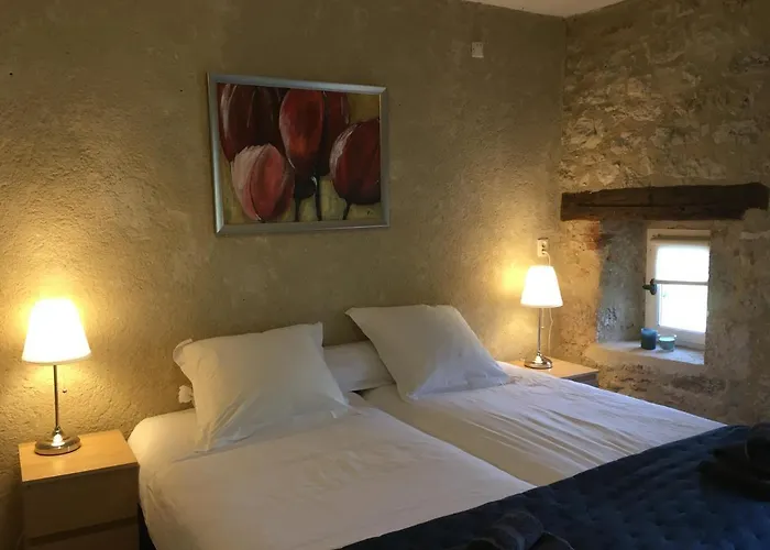 Bed and Breakfast Les Gonies - Cyprès à Mauroux 