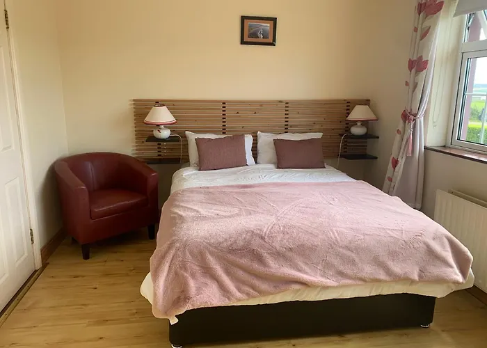 Brownes Bed and Breakfast Emlagh East