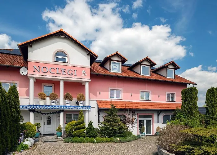 Noclegi Biala Roza