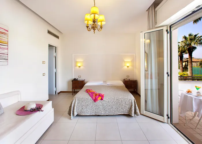 Hotel Alpha