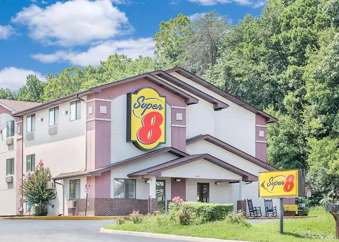 Super 8 By Wyndham Roanoke Va