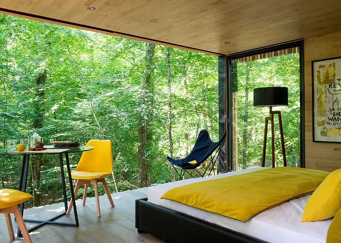 Loire Valley Lodges - Hotel