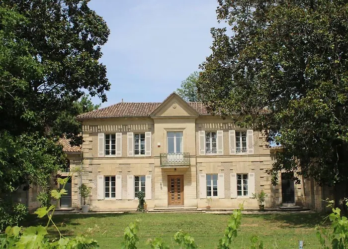 Malis Castera Le Petit Chateau Saint-Jean-de-Blaignac