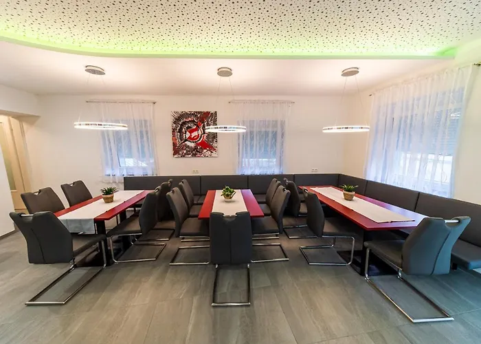 Zeltweg-Rooms