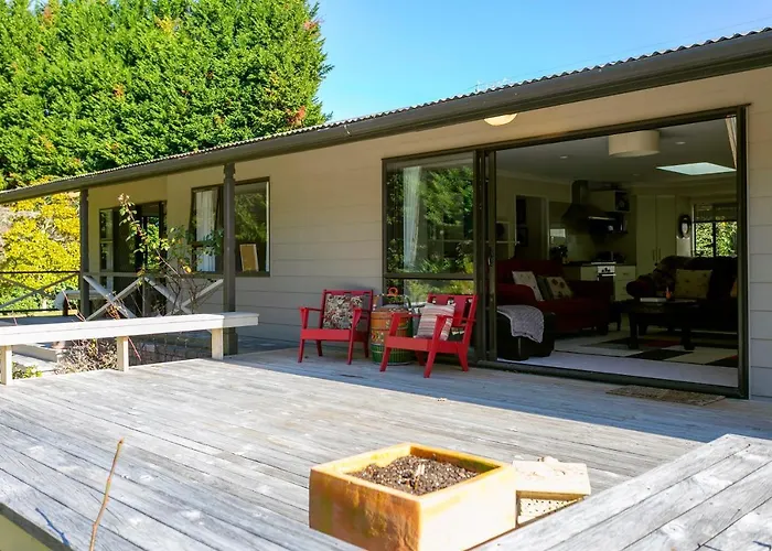 Lupin Lodge Bed & Breakfast