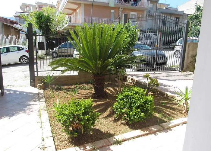 Bed and Breakfast La Cycas Trabia