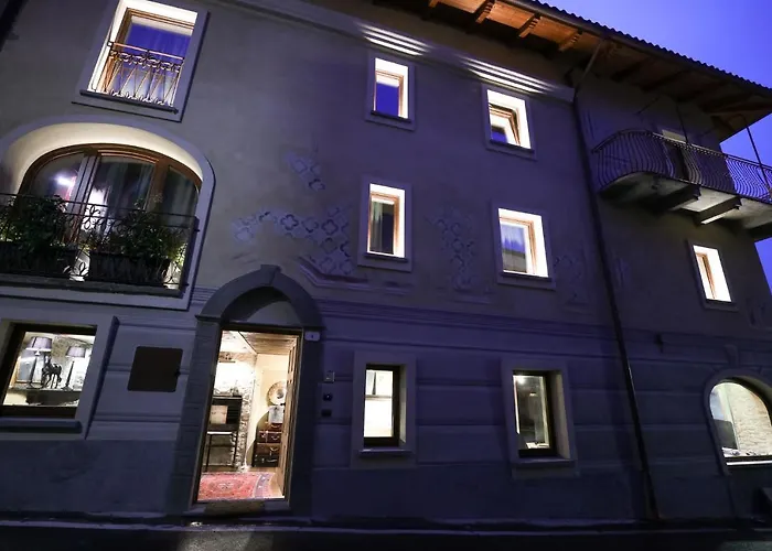 La Piazzetta degli Artisti - Boutique B&B Bossolasco