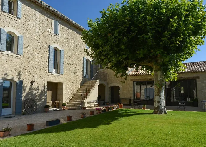 Bed and Breakfast La Bastide Neuve à Joucas