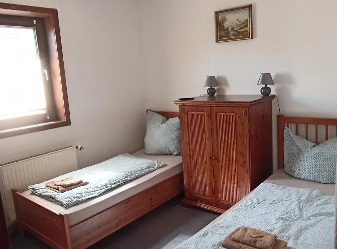 Bed and Breakfast Gaststätte Goldenes Ross Uhlstädt