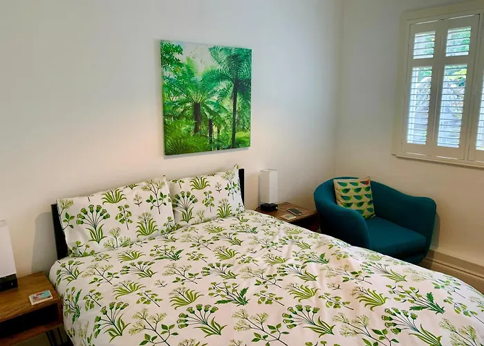 Derrin Guest House