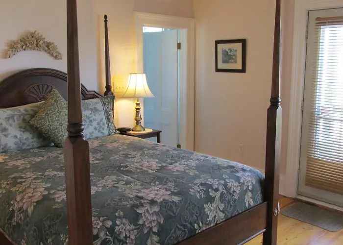 Louisbourg Heritage House