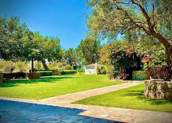 Villa Hylas Luxury Bed & Breakfast Kilada
