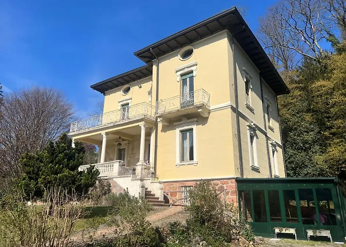 La Villa Del Lago Ghirla