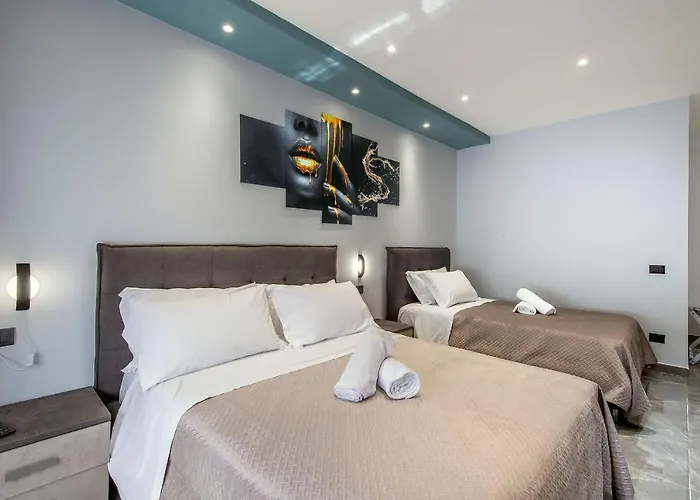 Garibaldi Rooms