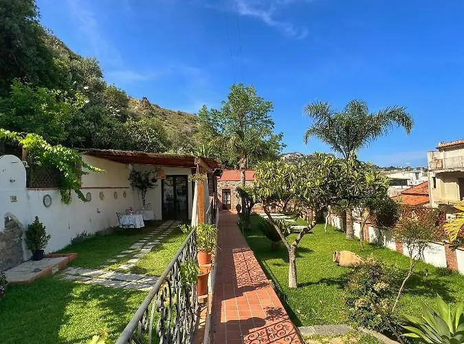 B&B Villa Vittoria Giardini-Naxos