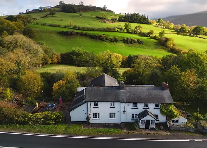Dinas Castle Inn
