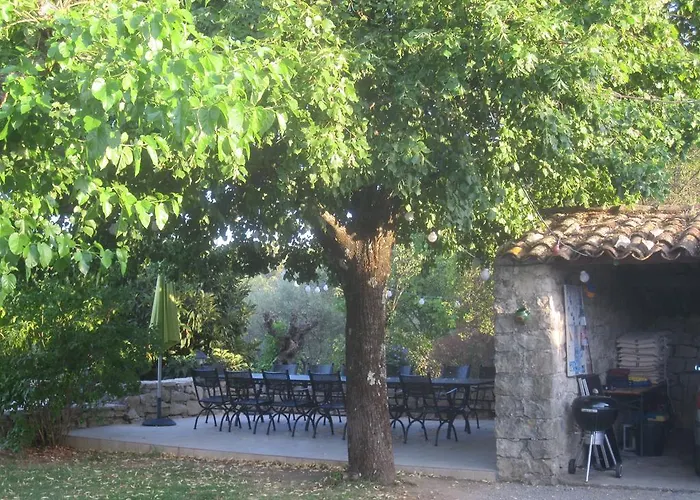 Bed and Breakfast Mas De La Garrigue à Les Vans