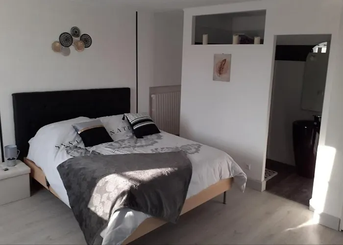 La Douce Parenthèse B&B -Nature&Sérénité Montirat 