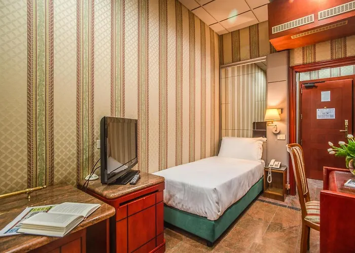 Castro Pretorio 64 Easy Rooms