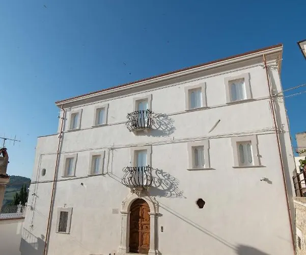 Palazzo Tilli Casoli 