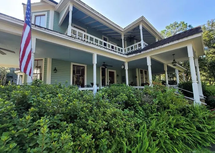 Southern Charm In The Camellia Rose Inn