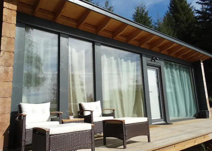 les lodges finlandais de la tortue permacole fine dentelle Champclause