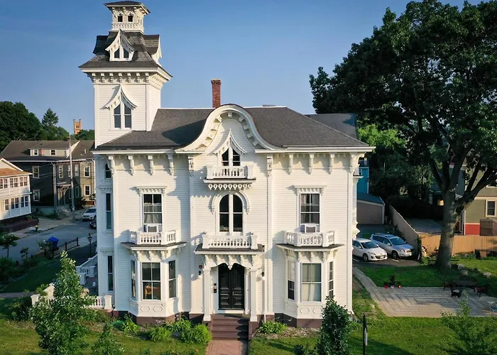 Wedding Cake House