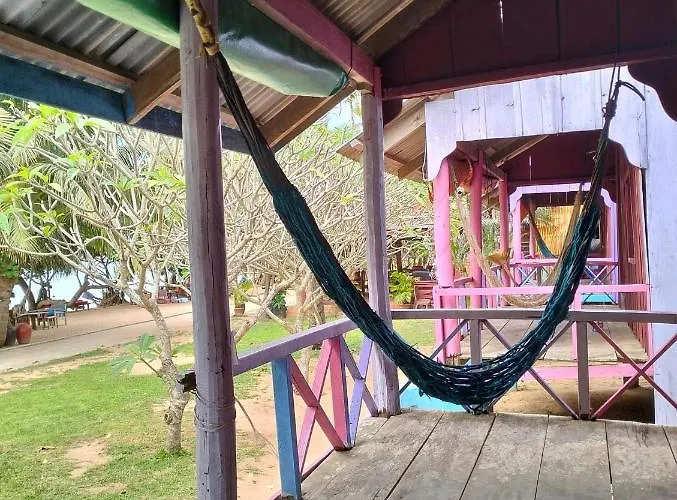 Fat Rabbit Beach Resort Kep
