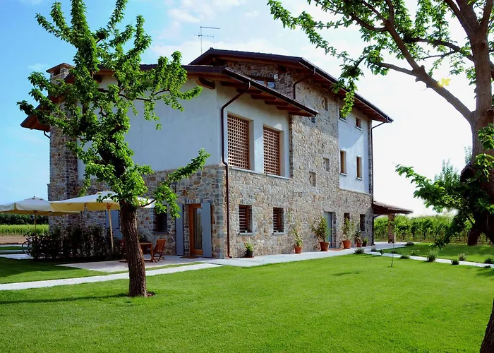 Bed and Breakfast Massoni Wine Relais Peschiera del Garda