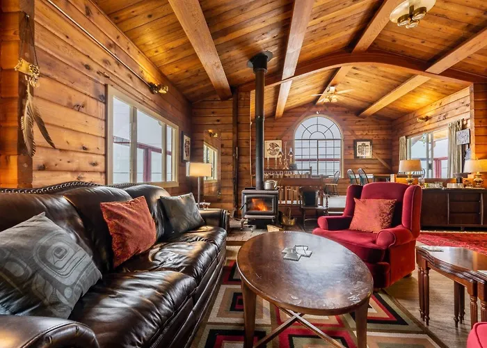 Alert Bay Lodge